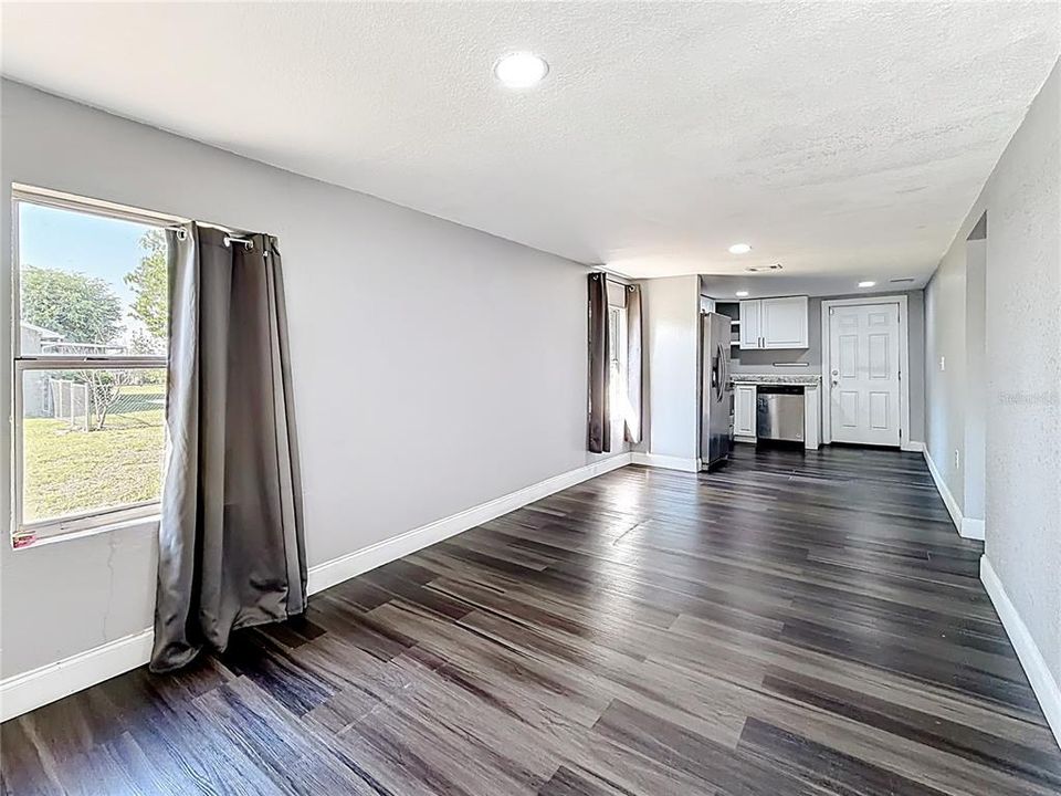 En Venta: $180,000 (2 camas, 1 baños, 728 Pies cuadrados)