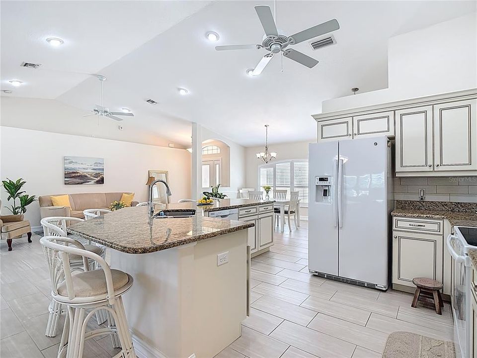 Active With Contract: $489,000 (3 beds, 3 baths, 1980 Square Feet)