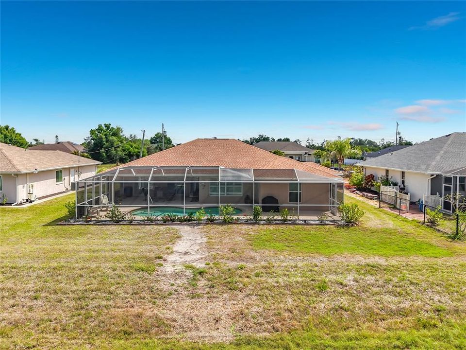 Active With Contract: $489,000 (3 beds, 3 baths, 1980 Square Feet)