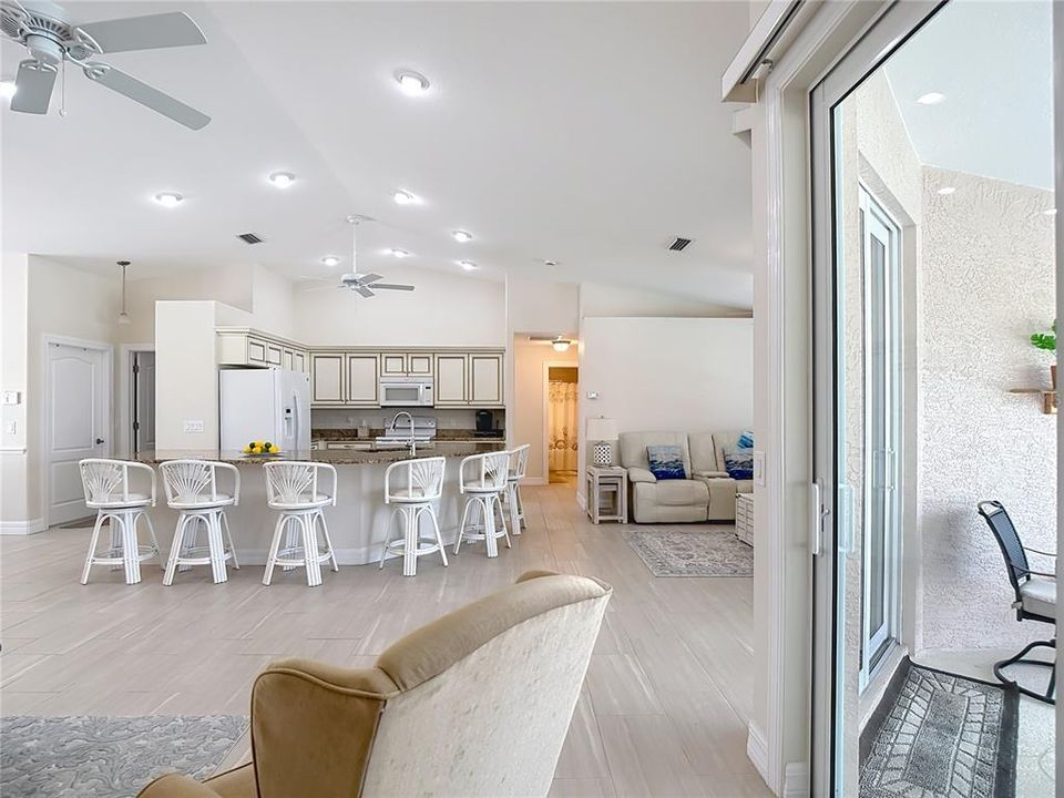 Active With Contract: $489,000 (3 beds, 3 baths, 1980 Square Feet)