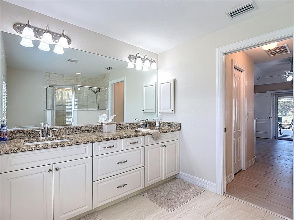 Active With Contract: $489,000 (3 beds, 3 baths, 1980 Square Feet)