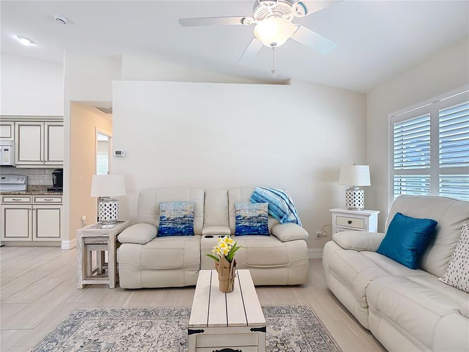 Active With Contract: $489,000 (3 beds, 3 baths, 1980 Square Feet)