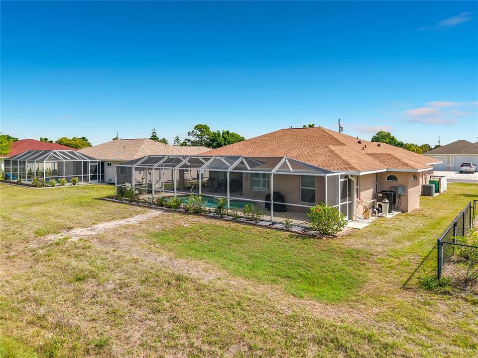 Active With Contract: $489,000 (3 beds, 3 baths, 1980 Square Feet)