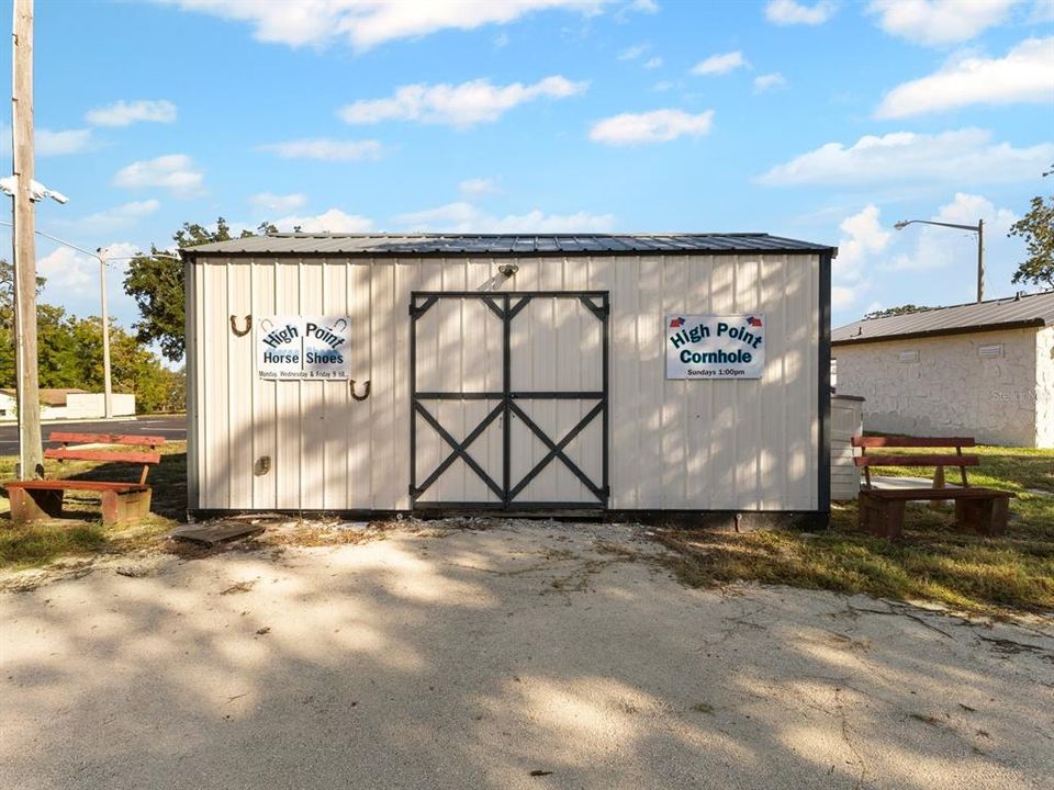For Sale: $155,000 (2 beds, 1 baths, 1100 Square Feet)