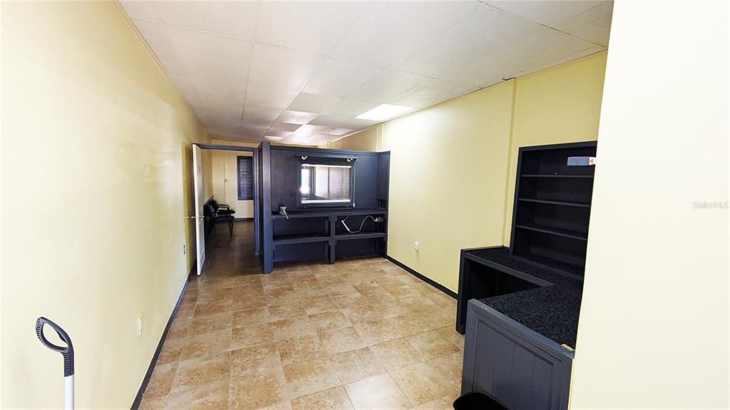 На продажу: $10,800 (0 спален, 0 ванн, 520 Квадратных фут)