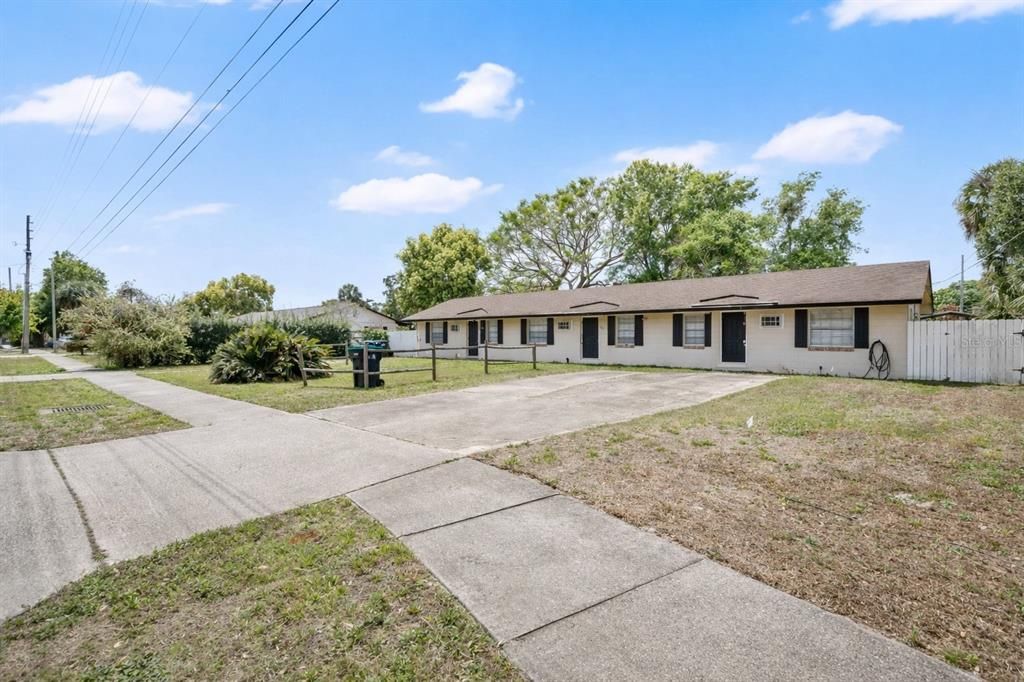 待售: $650,000 (3 贝兹, 0 浴室, 1782 平方英尺)