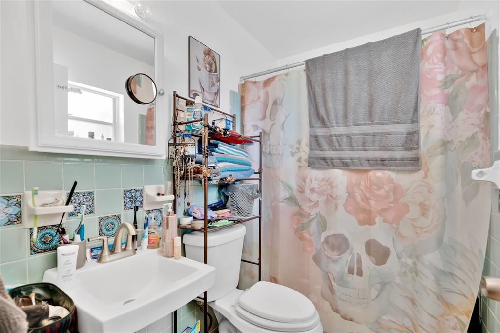 待售: $650,000 (3 贝兹, 0 浴室, 1782 平方英尺)