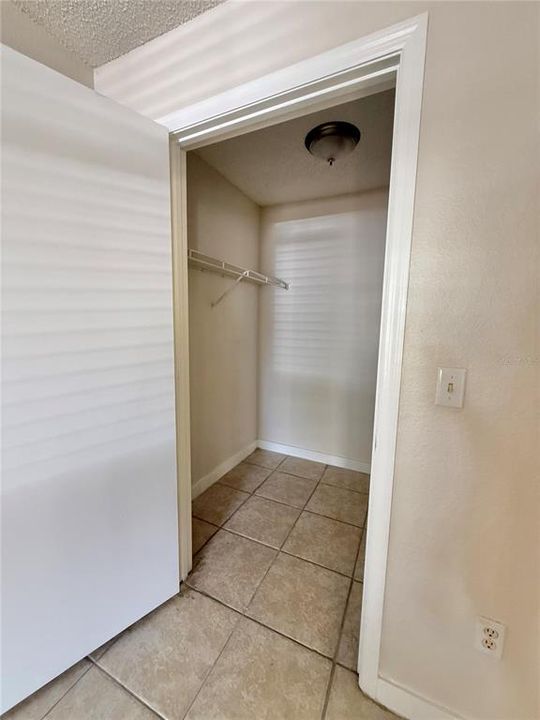 For Sale: $215,000 (2 beds, 2 baths, 1026 Square Feet)