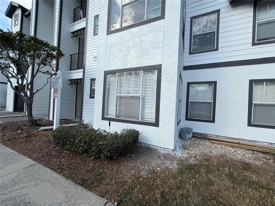 For Sale: $215,000 (2 beds, 2 baths, 1026 Square Feet)