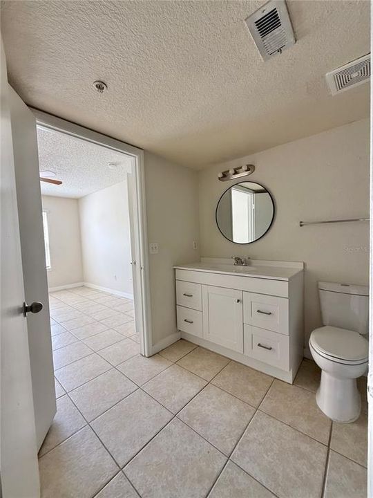 For Sale: $215,000 (2 beds, 2 baths, 1026 Square Feet)