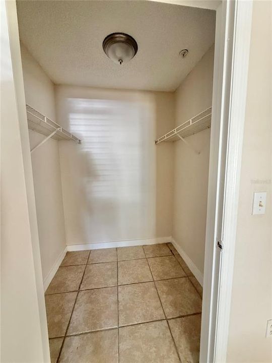 For Sale: $215,000 (2 beds, 2 baths, 1026 Square Feet)