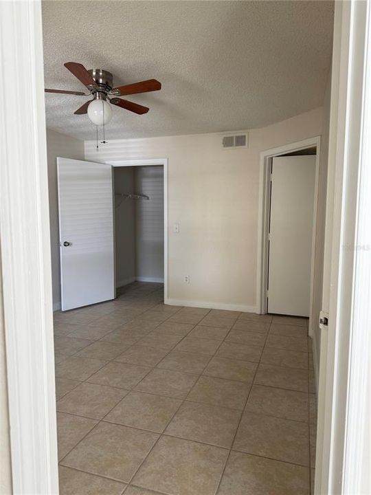 For Sale: $215,000 (2 beds, 2 baths, 1026 Square Feet)