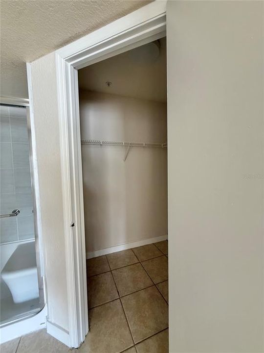 For Sale: $215,000 (2 beds, 2 baths, 1026 Square Feet)