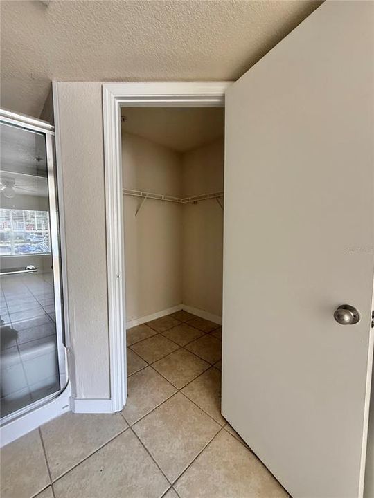 For Sale: $215,000 (2 beds, 2 baths, 1026 Square Feet)