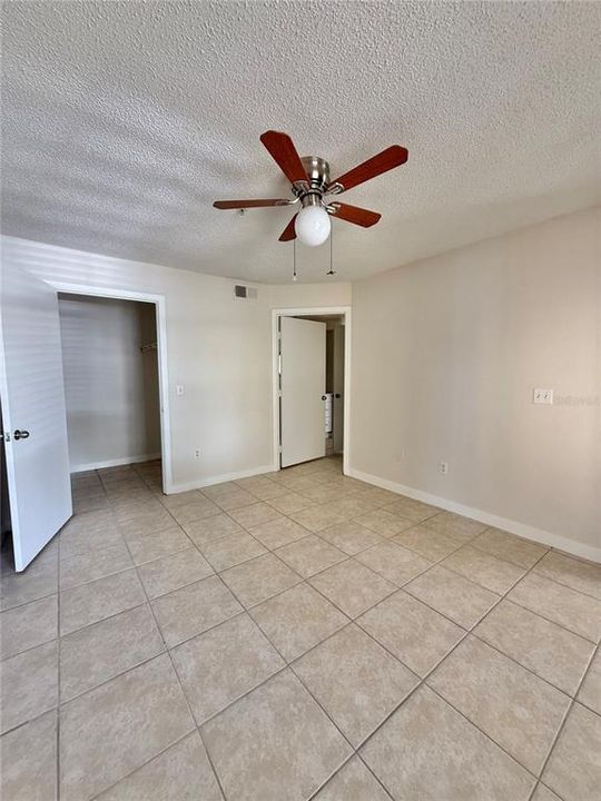 For Sale: $215,000 (2 beds, 2 baths, 1026 Square Feet)