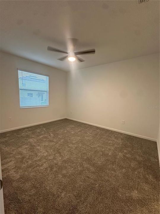 En Renta: $2,700 (4 camas, 3 baños, 2150 Pies cuadrados)