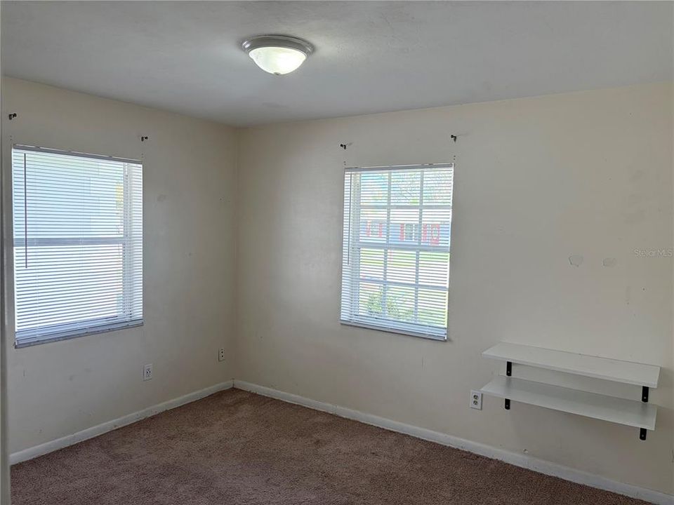 En Venta: $199,900 (4 camas, 2 baños, 1180 Pies cuadrados)