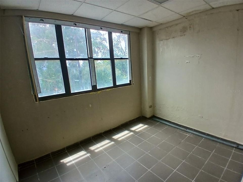 For Sale: $3,200,000 (0 beds, 0 baths, 10656 Square Feet)