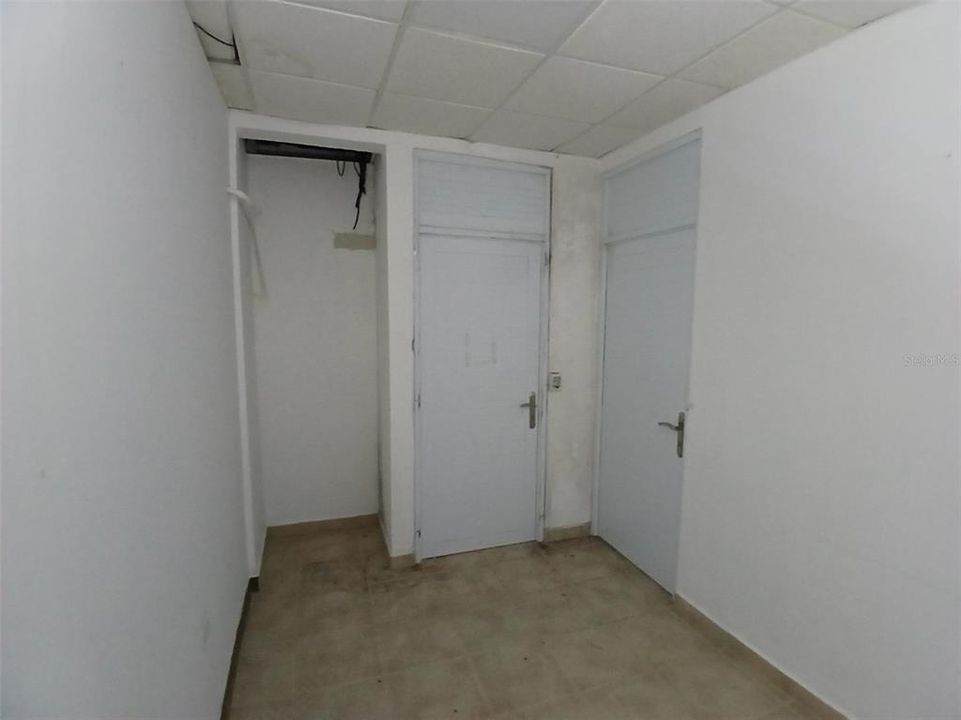 For Sale: $3,200,000 (0 beds, 0 baths, 10656 Square Feet)