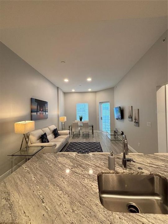 На продажу: $579,000 (1 спален, 1 ванн, 736 Квадратных фут)