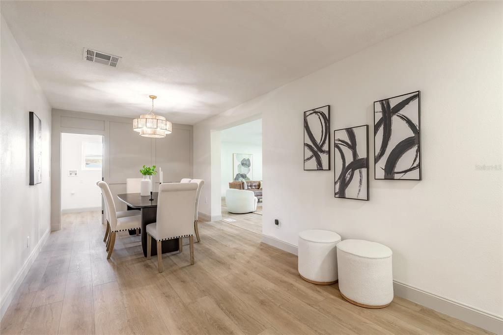 En Venta: $659,000 (4 camas, 3 baños, 2468 Pies cuadrados)