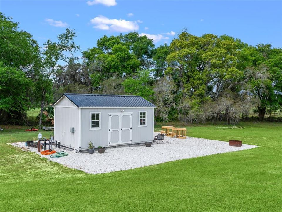 Activo con contrato: $1,399,000 (4 camas, 4 baños, 3540 Pies cuadrados)