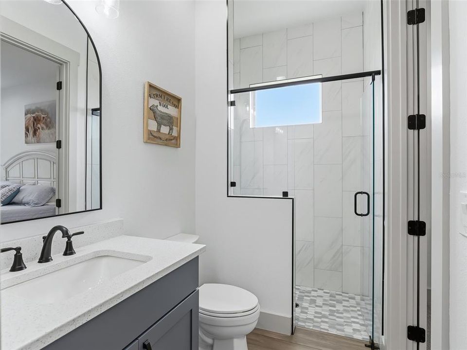 Activo con contrato: $1,399,000 (4 camas, 4 baños, 3540 Pies cuadrados)