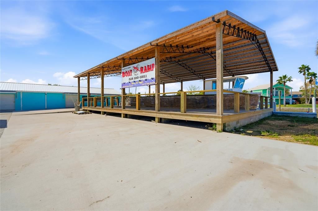 For Rent: $2,700 (3 beds, 2 baths, 1199 Square Feet)
