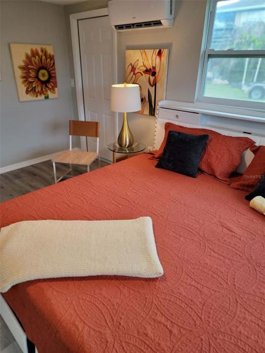 For Rent: $2,700 (3 beds, 2 baths, 1199 Square Feet)