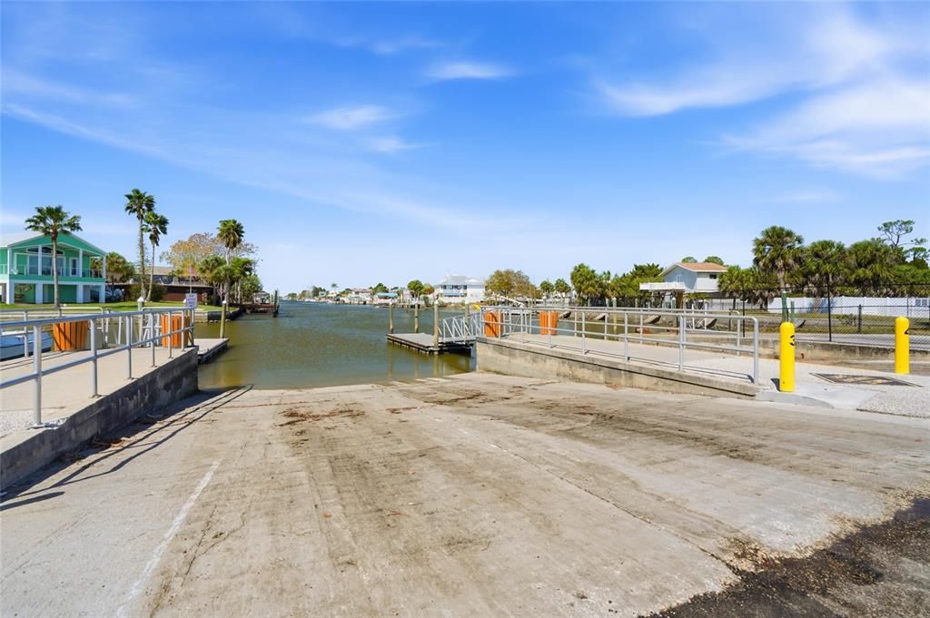 For Rent: $2,700 (3 beds, 2 baths, 1199 Square Feet)