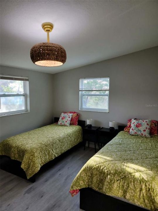 For Rent: $2,700 (3 beds, 2 baths, 1199 Square Feet)