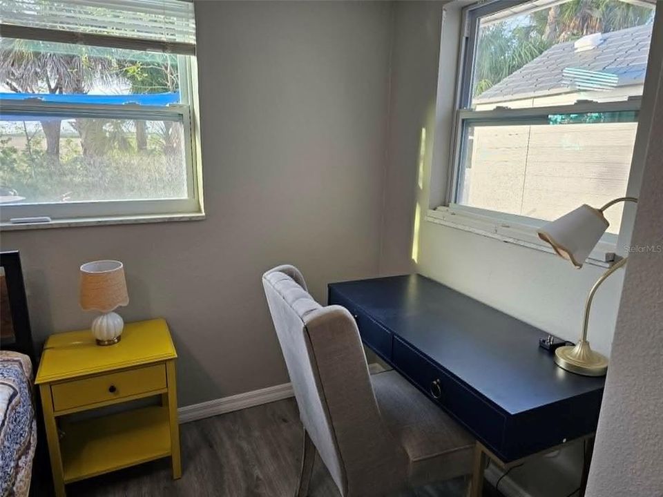 For Rent: $2,700 (3 beds, 2 baths, 1199 Square Feet)