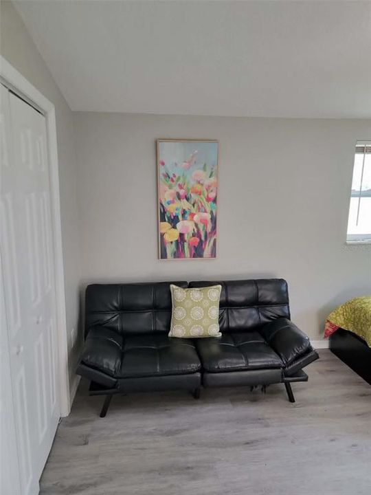 For Rent: $2,700 (3 beds, 2 baths, 1199 Square Feet)