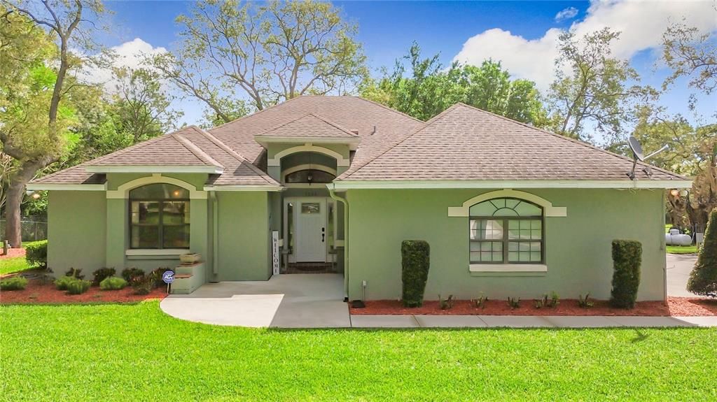 En Venta: $439,900 (3 camas, 2 baños, 2145 Pies cuadrados)