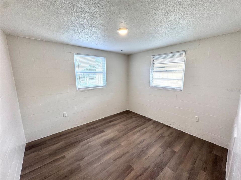 В аренду: $1,295 (2 спален, 1 ванн, 600 Квадратных фут)