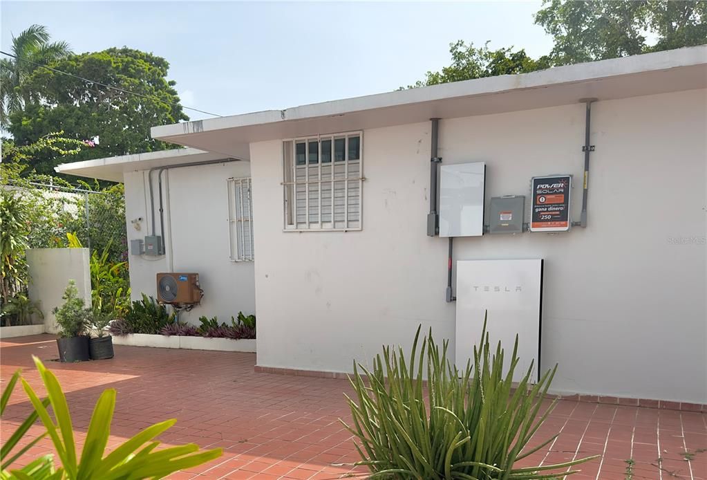 En Venta: $1,249,000 (4 camas, 3 baños, 2278 Pies cuadrados)