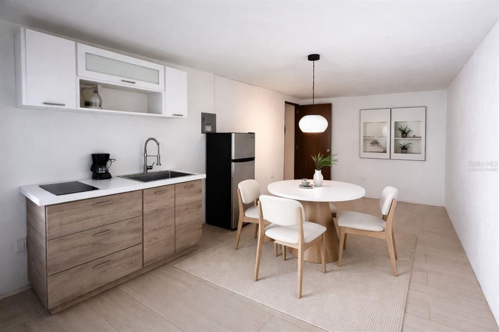 En Venta: $1,249,000 (4 camas, 3 baños, 2278 Pies cuadrados)