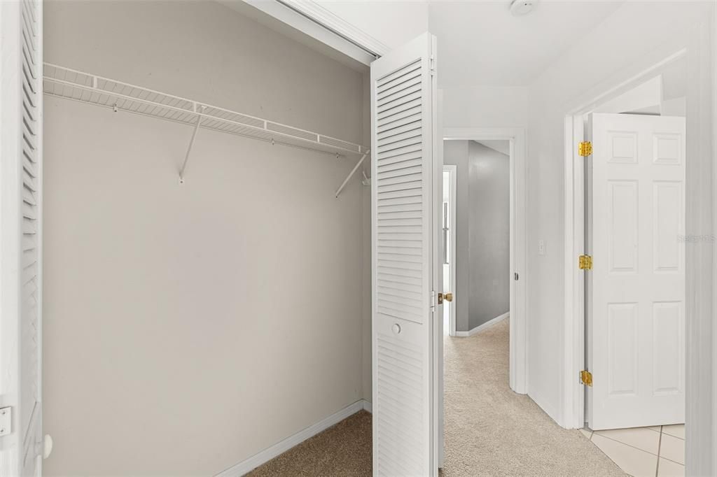 En Venta: $332,500 (3 camas, 2 baños, 1563 Pies cuadrados)