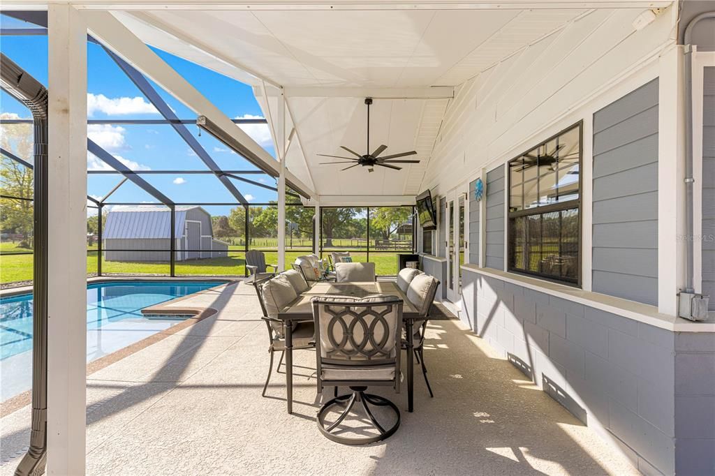 For Sale: $575,000 (3 beds, 2 baths, 2008 Square Feet)