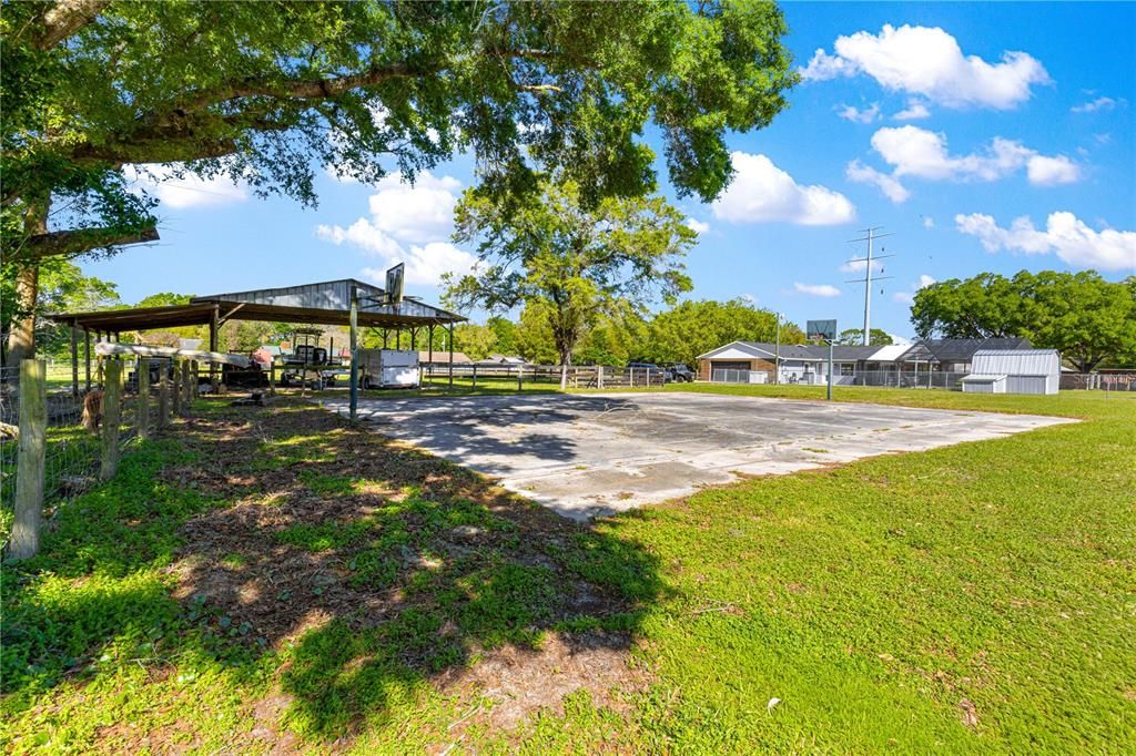 For Sale: $575,000 (3 beds, 2 baths, 2008 Square Feet)