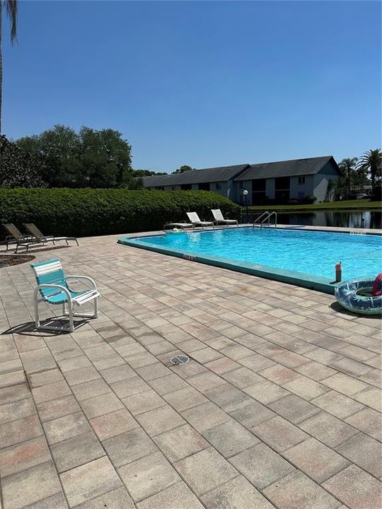 Active With Contract: $169,000 (2 beds, 2 baths, 960 Square Feet)