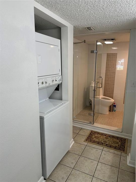 Active With Contract: $169,000 (2 beds, 2 baths, 960 Square Feet)
