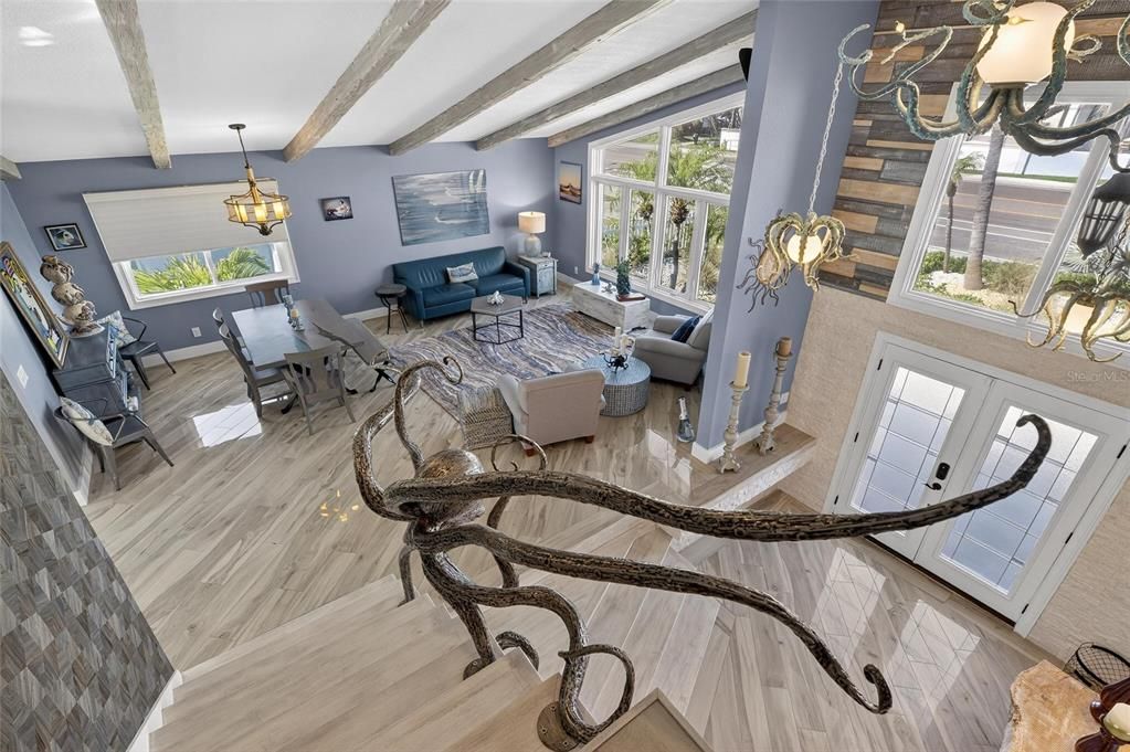 En Venta: $1,300,000 (3 camas, 3 baños, 2818 Pies cuadrados)