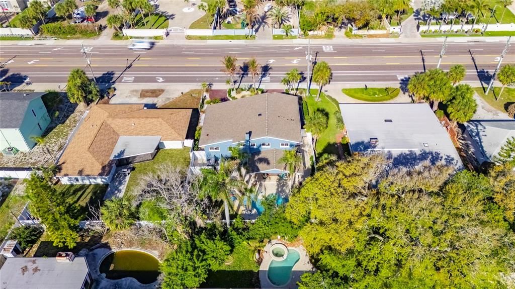 En Venta: $1,300,000 (3 camas, 3 baños, 2818 Pies cuadrados)
