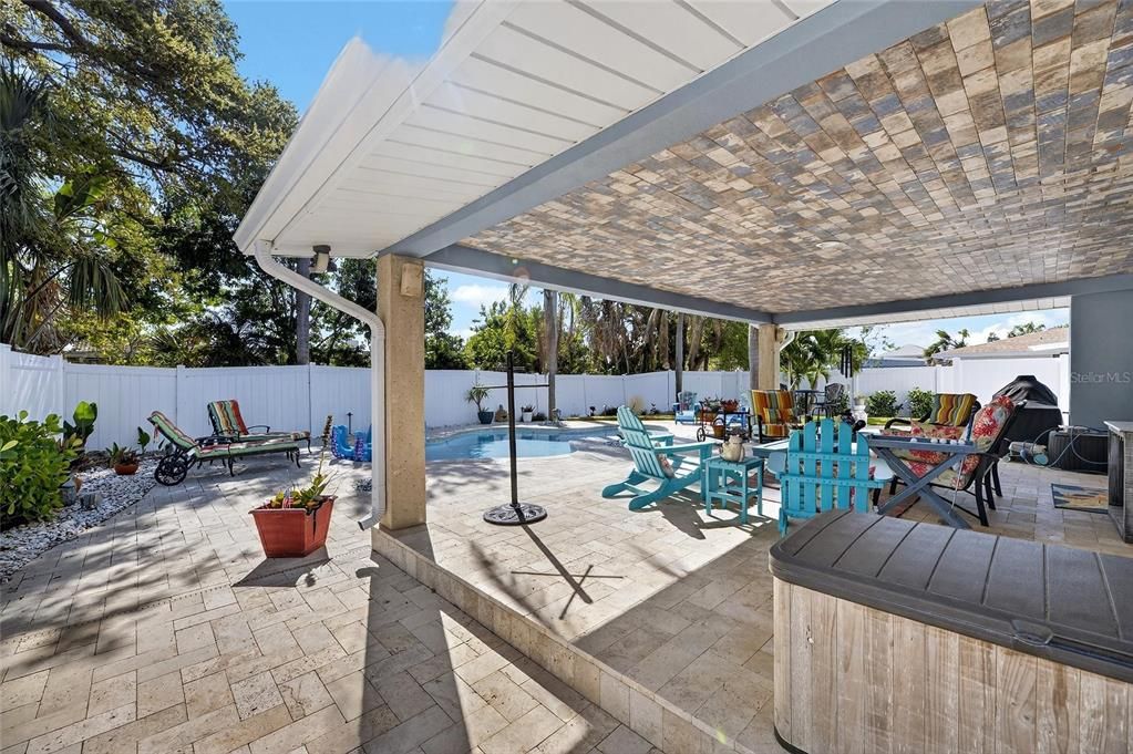 En Venta: $1,300,000 (3 camas, 3 baños, 2818 Pies cuadrados)