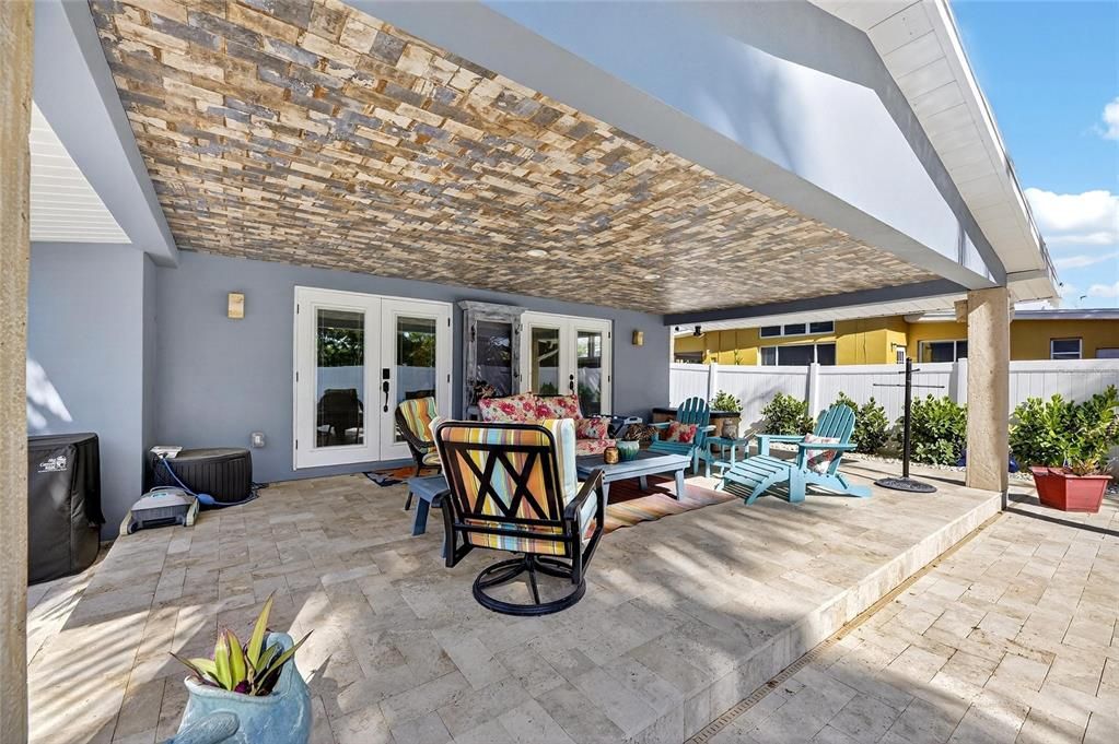 En Venta: $1,300,000 (3 camas, 3 baños, 2818 Pies cuadrados)