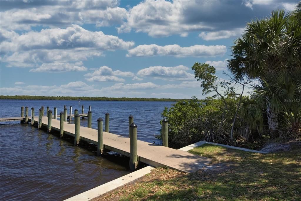 На продажу: $49,000 (0.36 acres)