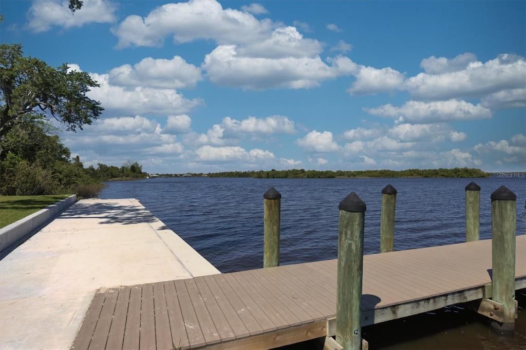 На продажу: $49,000 (0.36 acres)