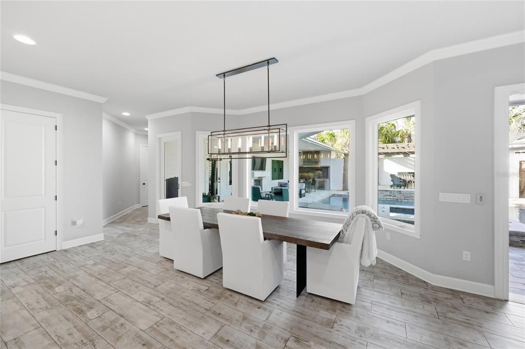 En Venta: $1,250,000 (5 camas, 4 baños, 3038 Pies cuadrados)