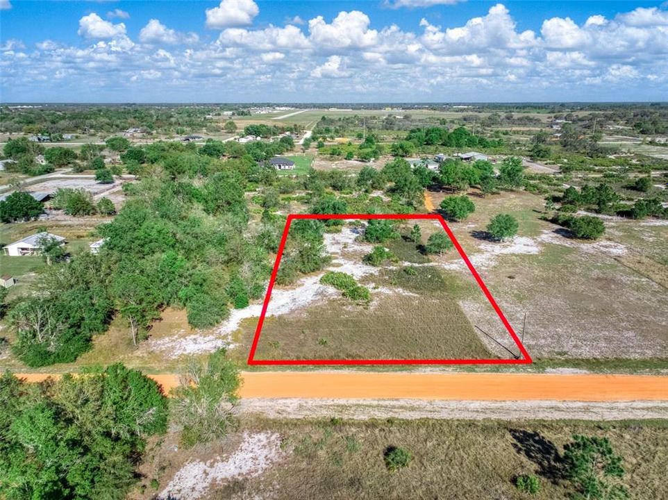 На продажу: $27,495 (1.14 acres)